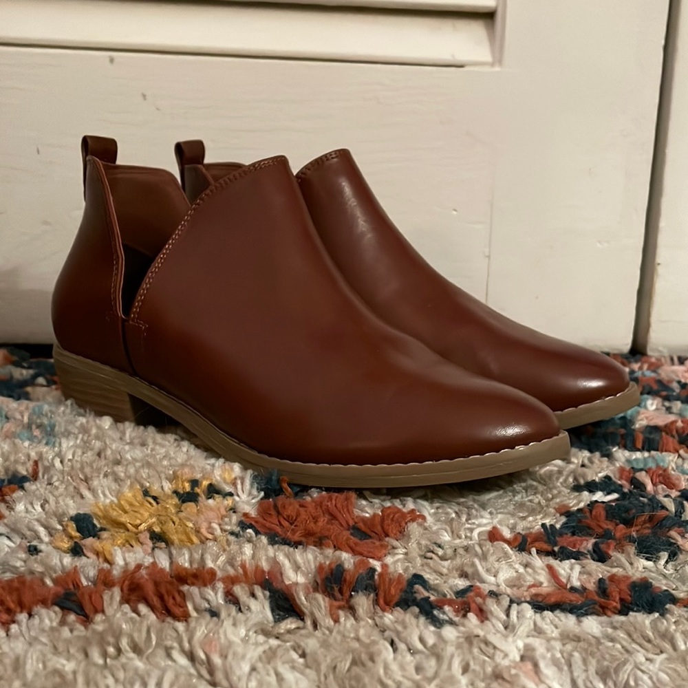 Universal Thread Booties
